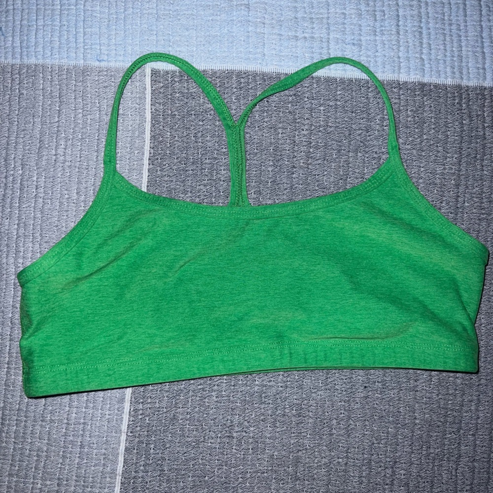 Beyond Yoga Slim Racerback Bra - Medium in Green